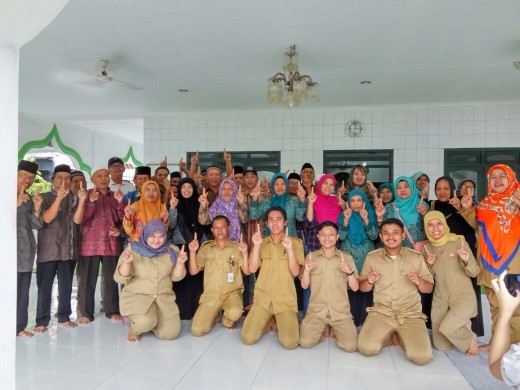 Sosialisasi_sekolah_dan_ibu_ibu_RW_03_1.jpg