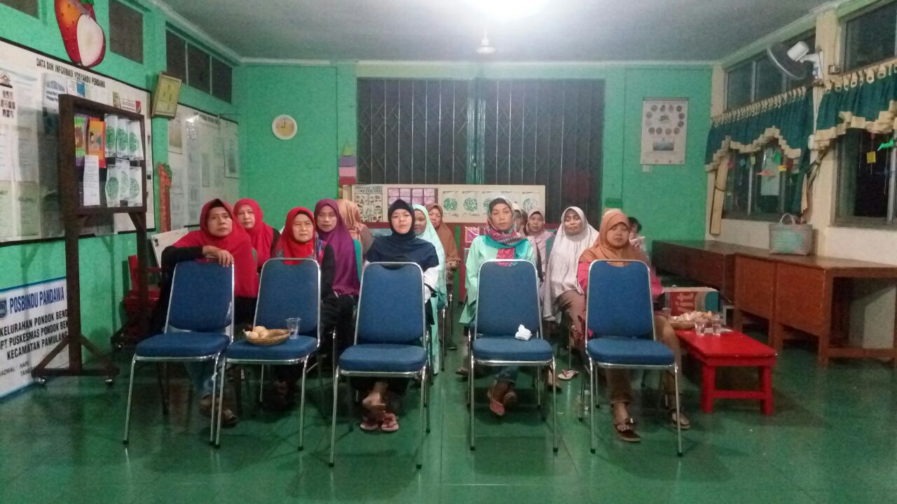 Penyerahan ID Card kepada Team Jumantik RW 13 Pondok Benda Pamulang 2