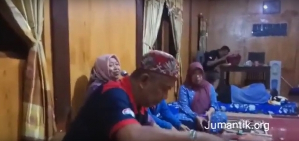 Video :  Termiskin di dunia, Pahalanya Banyak !! jumantik Benda Baru