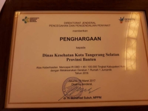 Jumantiker Tangsel melalui Program 1 Rumah 1 Jumatik Meraih Penghargaan